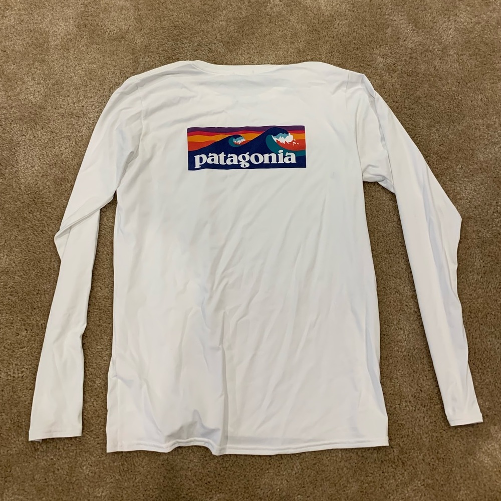 PATAGONIA LONG SLEEVE PERFORMANCE DRY FIT SIZE M